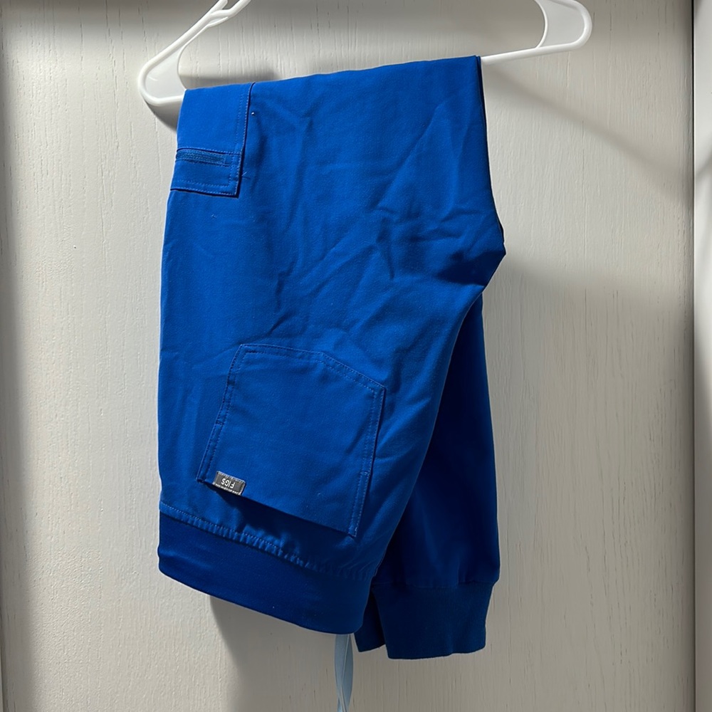 FIGS Jogger Pants size M